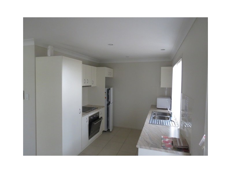 2/43 Robusta Drive, Roma QLD 4455