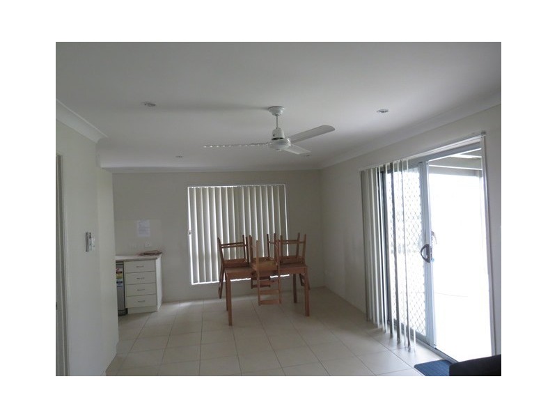 2/43 Robusta Drive, Roma QLD 4455