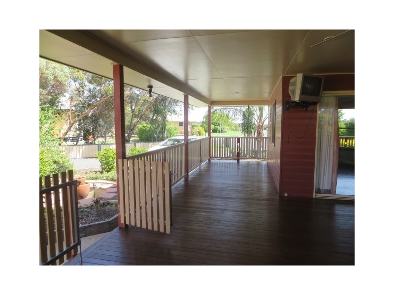 20 Karalee Court, Roma QLD 4455