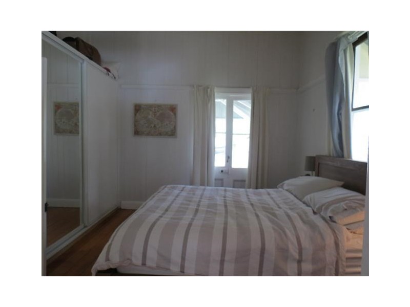 62 Raglan Street, Roma QLD 4455