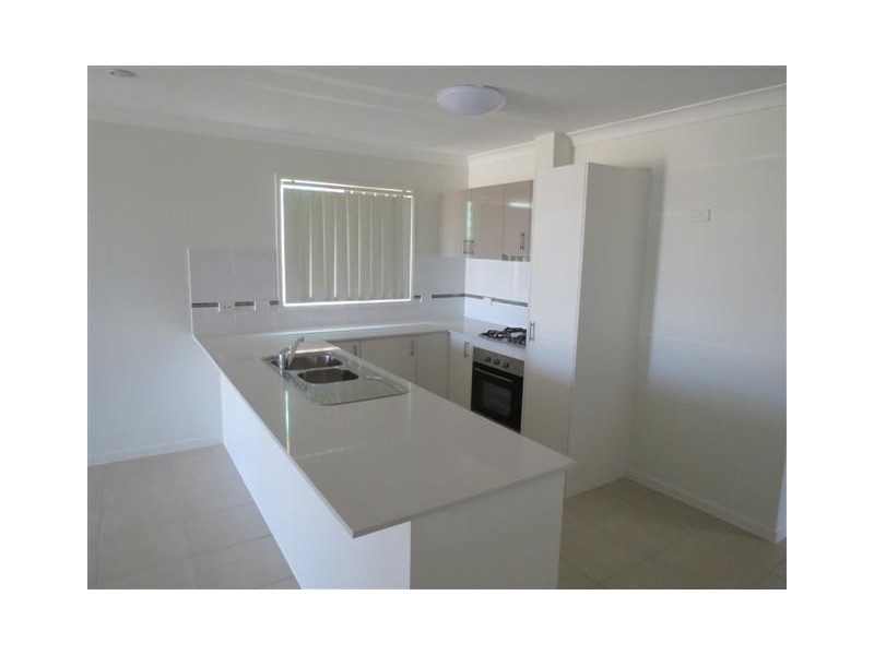 78 Currey Street, Roma QLD 4455