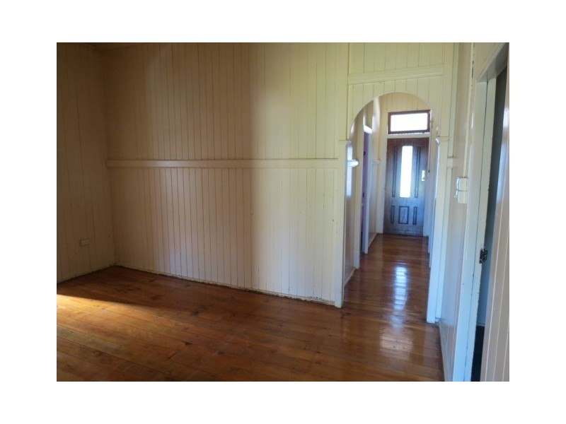 1 Mayne Street, Roma QLD 4455