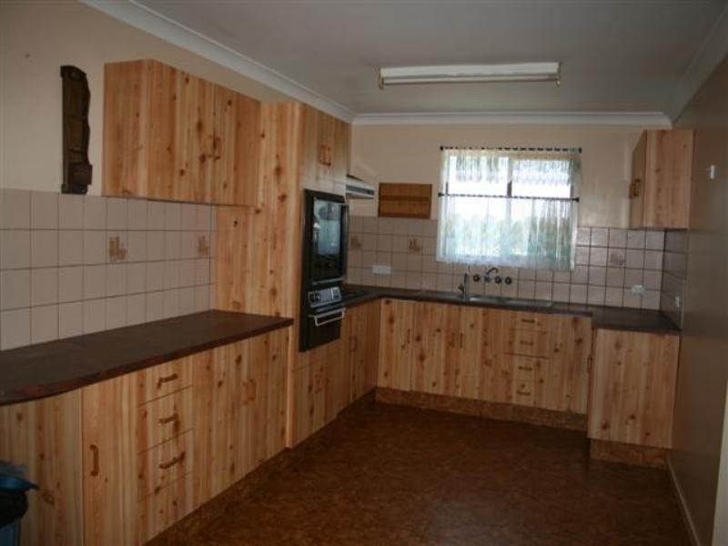 35 Spencer Street, Roma QLD 4455