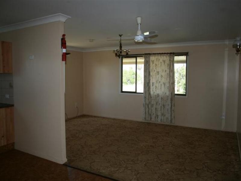 35 Spencer Street, Roma QLD 4455