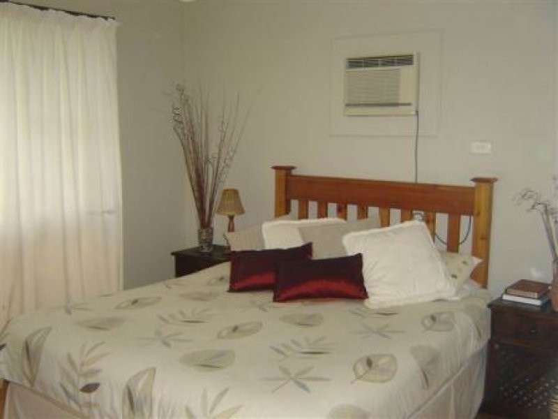 53 Taylor Street, Roma QLD 4455