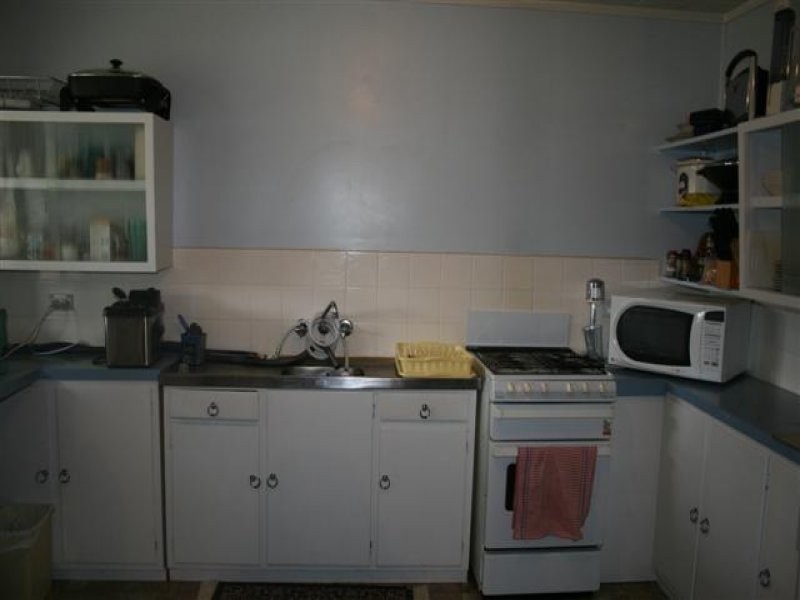 4 Howard Street, Roma QLD 4455