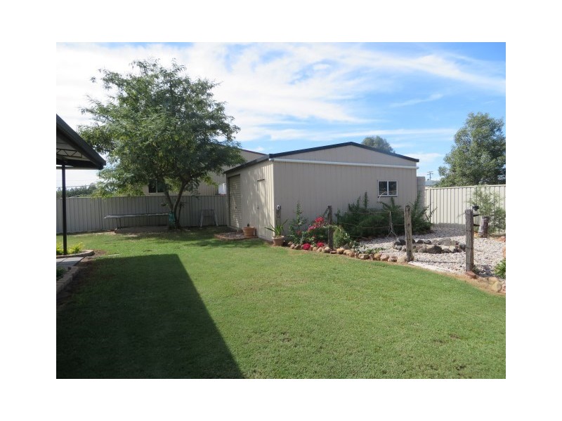 22 Mullavey Street, Roma QLD 4455