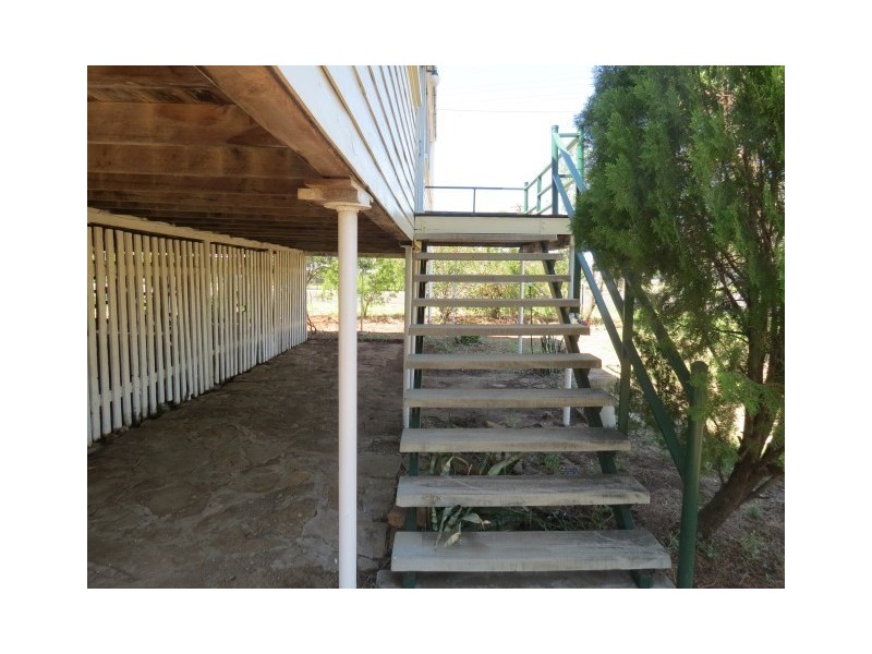 134 Arthur Street, Roma QLD 4455