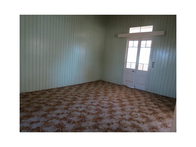 134 Arthur Street, Roma QLD 4455