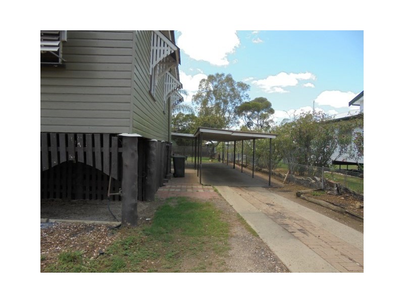 74 Quintin Street, Roma QLD 4455