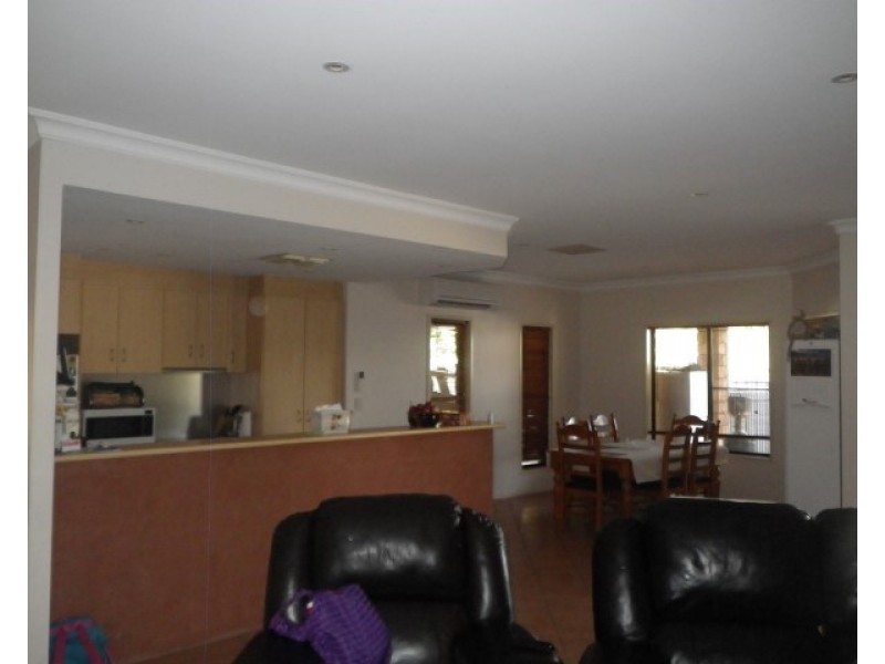 2 Felicity Court, Roma QLD 4455