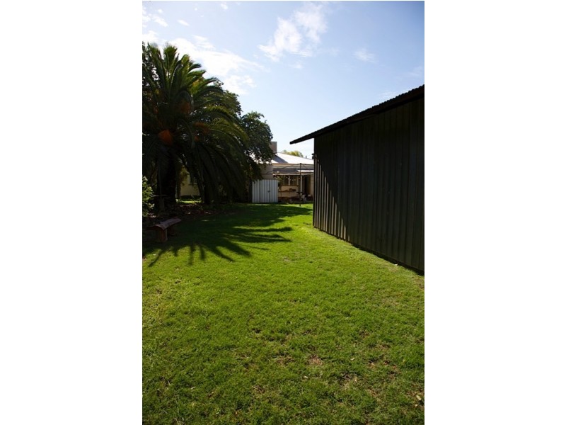 281 Edwardes Street, Roma QLD 4455