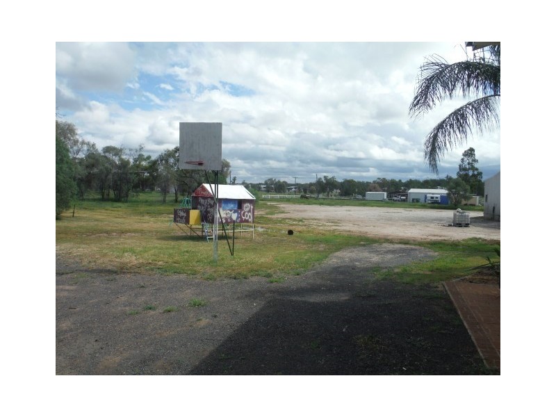 134 Roslyn Drive, Roma QLD 4455