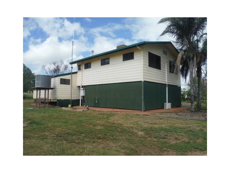 134 Roslyn Drive, Roma QLD 4455