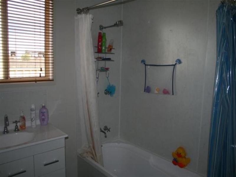 30 LUFF Street, Roma QLD 4455