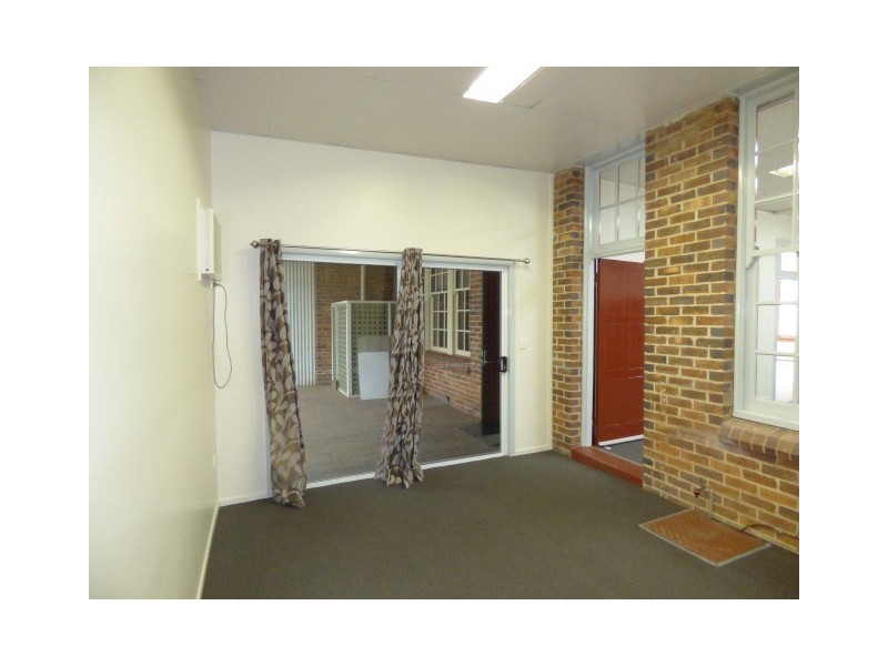 72 MCDOWALL Street, Roma QLD 4455