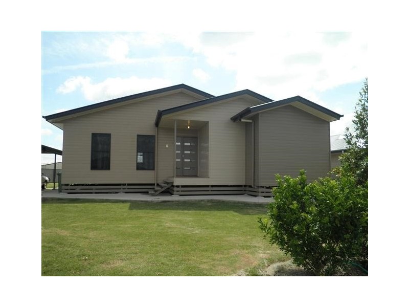 6 Lockyer Crescent, Roma QLD 4455