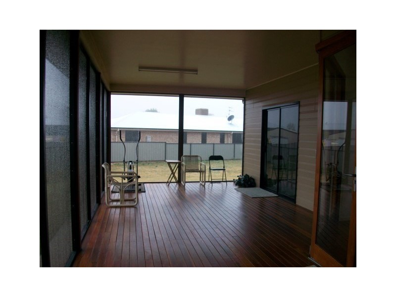 6 Lockyer Crescent, Roma QLD 4455