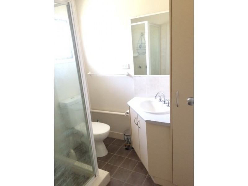 8A Wright Street, Roma QLD 4455