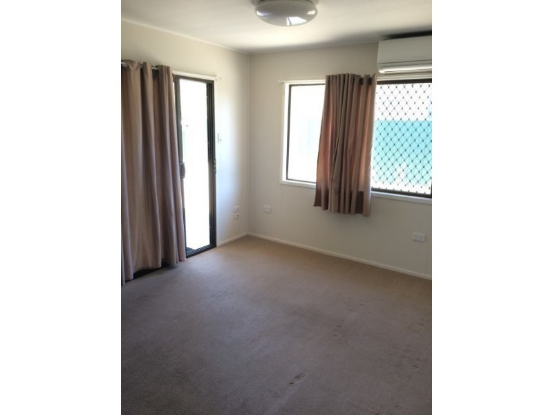 8A Wright Street, Roma QLD 4455