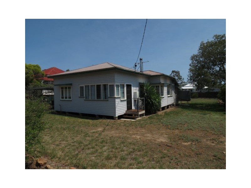 175 McDowall Street, Roma QLD 4455