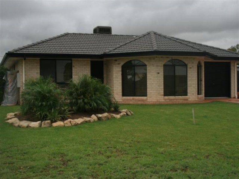 29 Karalee Court, Roma QLD 4455
