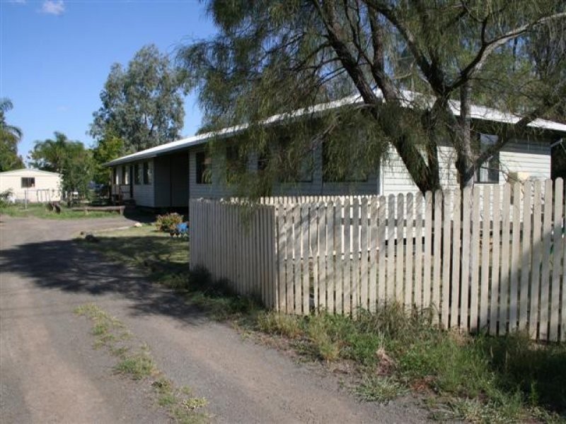 138 Arthur Street, Roma QLD 4455