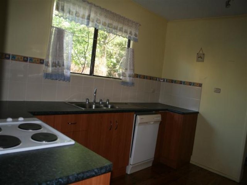 221 Edwardes Street, Roma QLD 4455