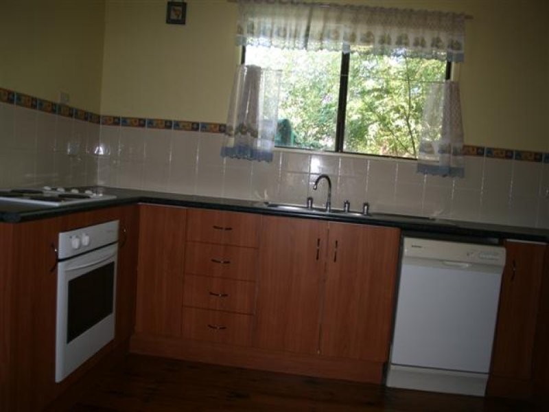 221 Edwardes Street, Roma QLD 4455