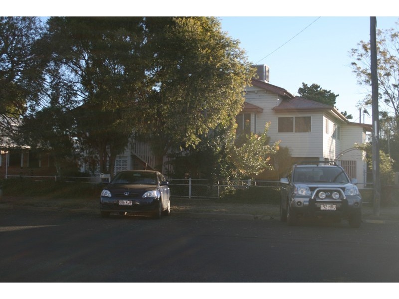 21 Hawthorne Street, Roma QLD 4455