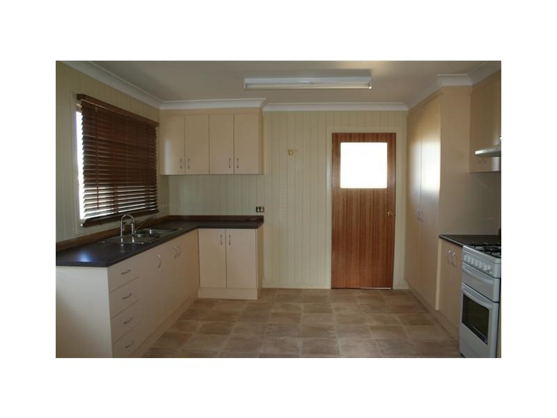 3/104 Wyndham Street, Roma QLD 4455