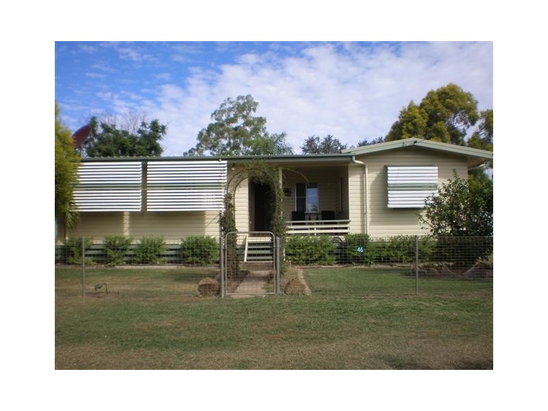 46 North Street, Taroom QLD 4420