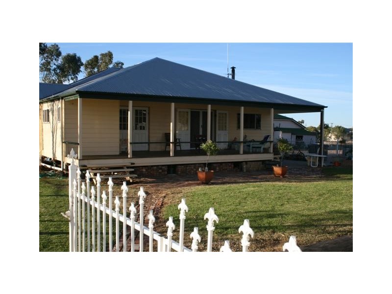 96 Chrystal Street, Roma QLD 4455