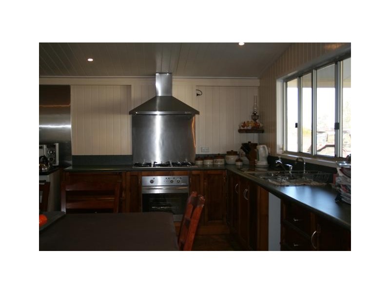 96 Chrystal Street, Roma QLD 4455