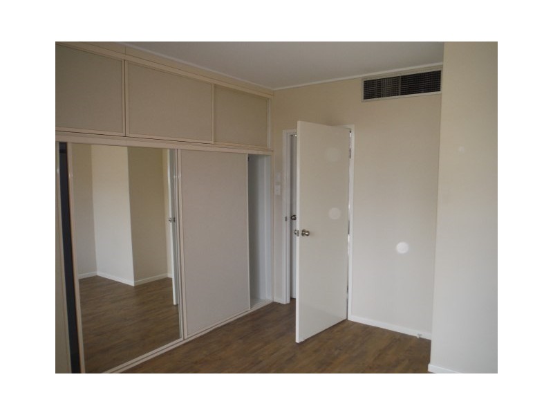 2 Nightingale Street, Roma QLD 4455