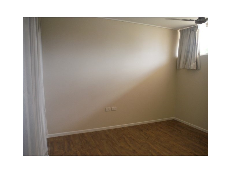 2 Nightingale Street, Roma QLD 4455