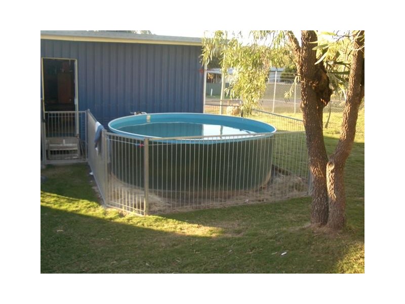 26 Bridge Street, Taroom QLD 4420