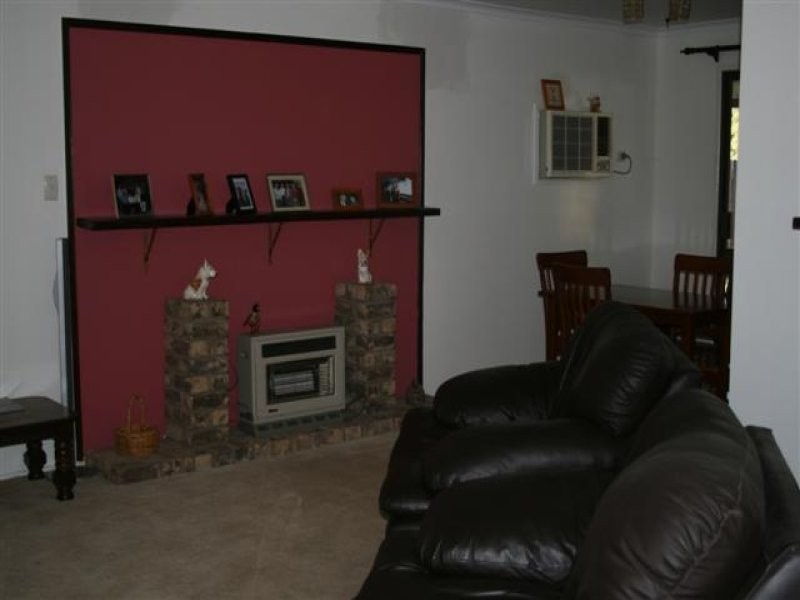 14 Elmer Street, Roma QLD 4455