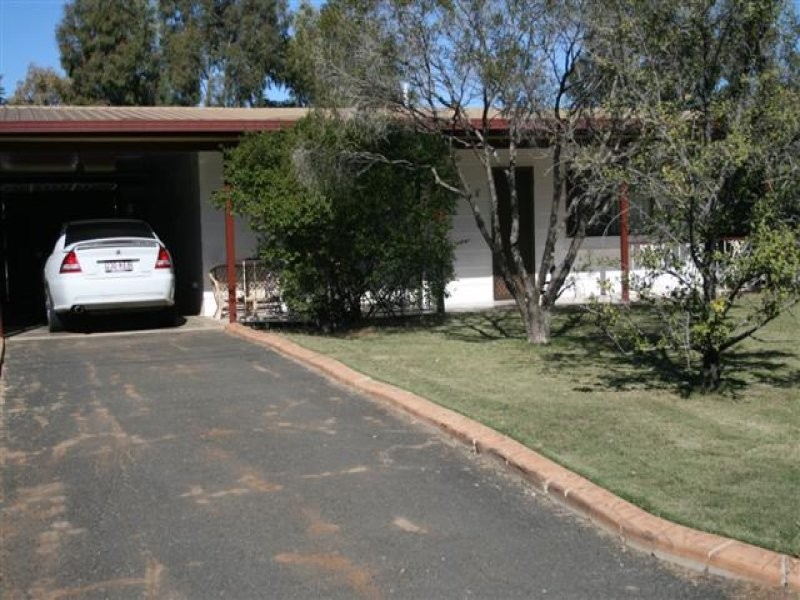 14 Elmer Street, Roma QLD 4455