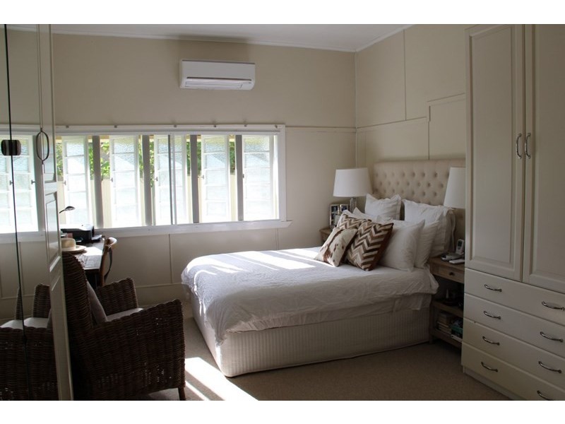 15 Hoffman Street, Roma QLD 4455