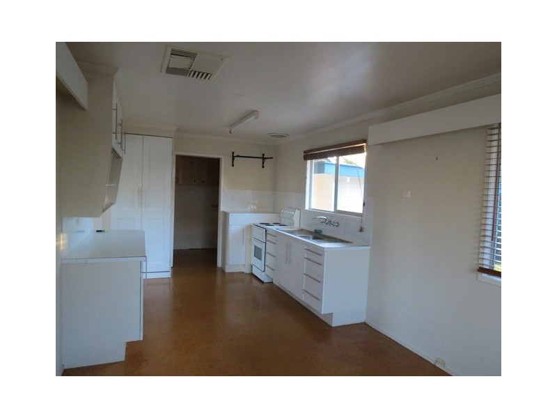 57 Taylor Street, Roma QLD 4455