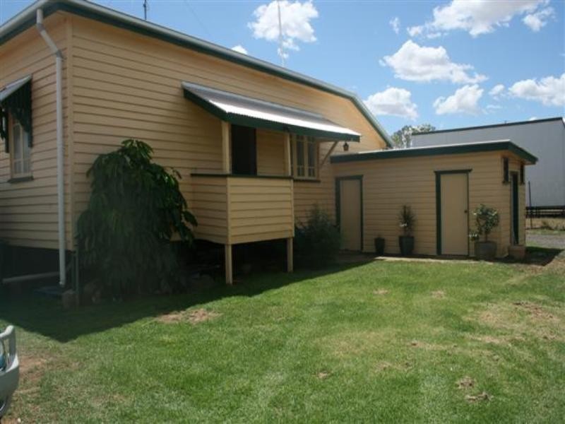 1 Wagonwheel Cafe, Surat QLD 4417