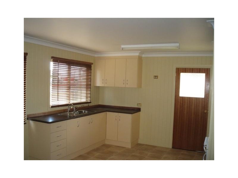 1/30 Rae Street, Roma QLD 4455