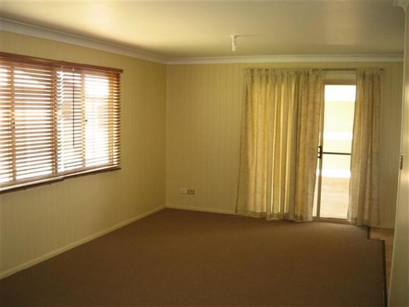 1/104 Wyndham Street, Roma QLD 4455