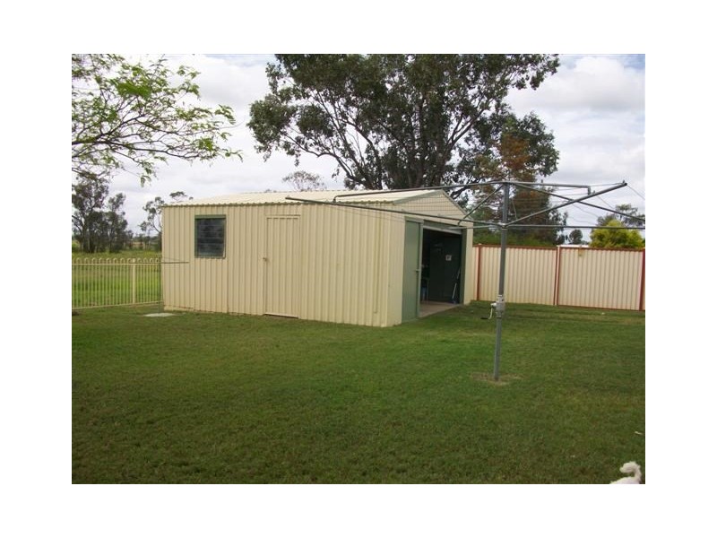 11 Powell Street, Roma QLD 4455
