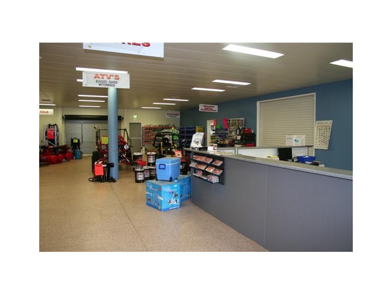 101 Value Ag, Roma QLD 4455
