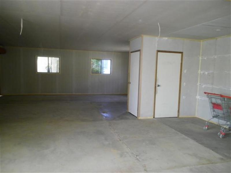 50 Southside Store, Roma QLD 4455