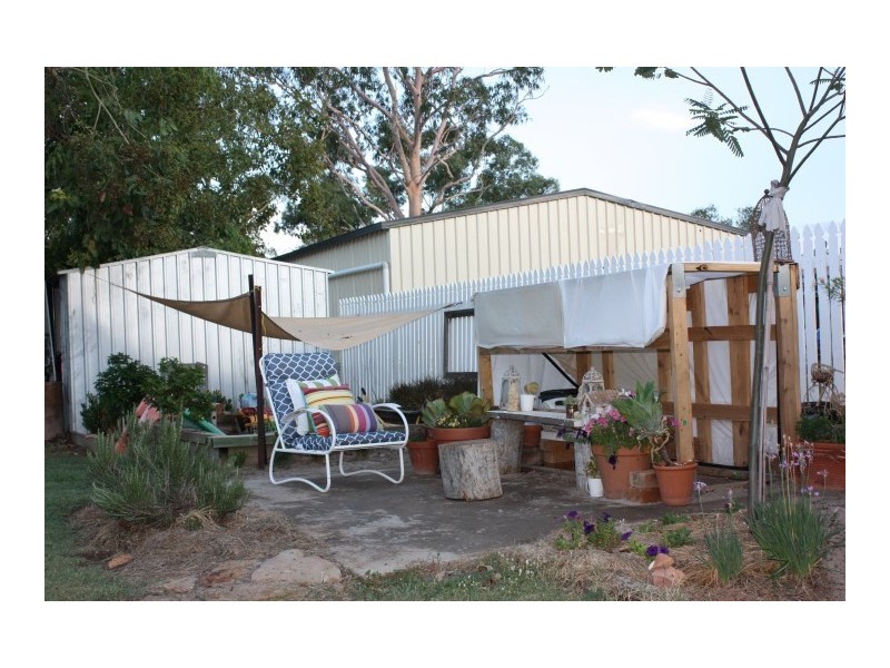 24 Powell Street, Roma QLD 4455