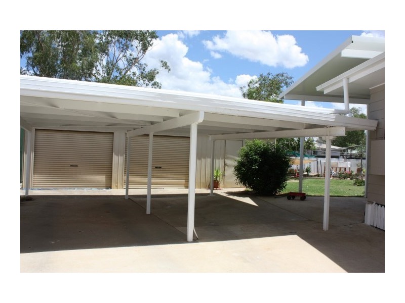 24 Powell Street, Roma QLD 4455