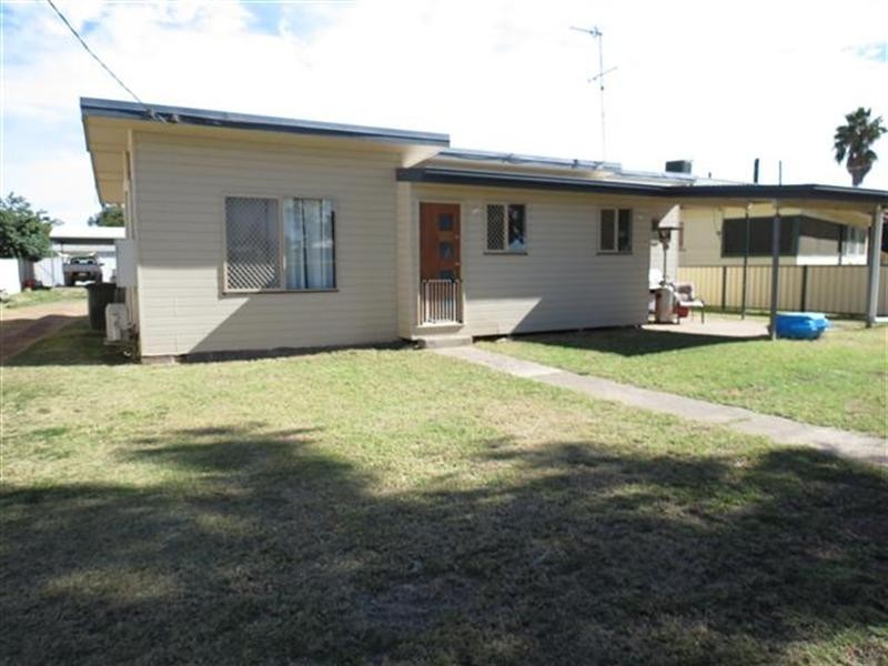 108 Northern Road, Roma QLD 4455